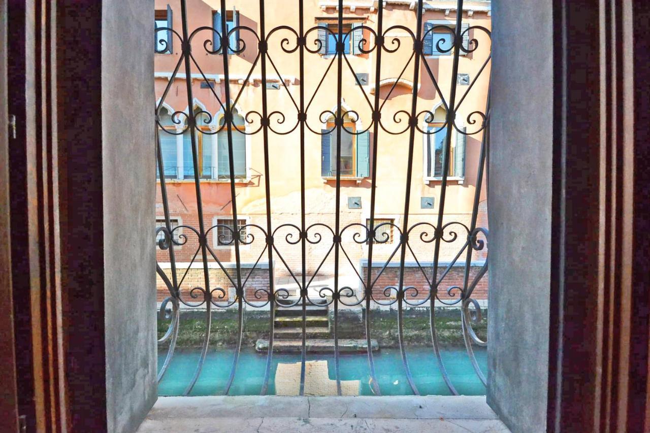 San Barnaba On The Canal Βενετία Εξωτερικό φωτογραφία